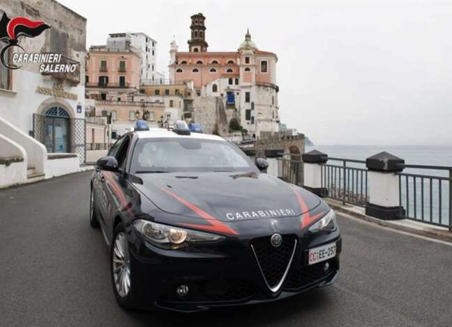 Stretta sui taxi abusivi ad Amalfi: in 6 nei guai