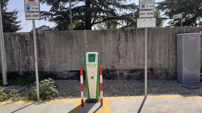 Mobilità elettrica, Salerno punta a installare 300 colonnine