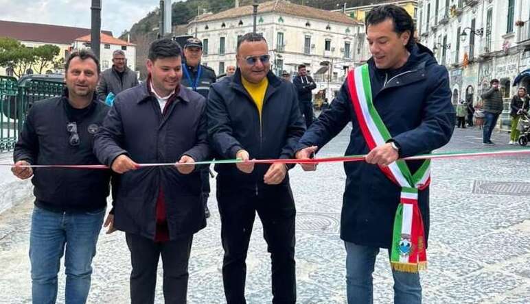 Vietri sul Mare, aperta la strada per Marina