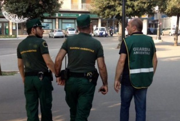 Salerno, conferimento corretto dei rifiuti: in azione le guardie ambientali