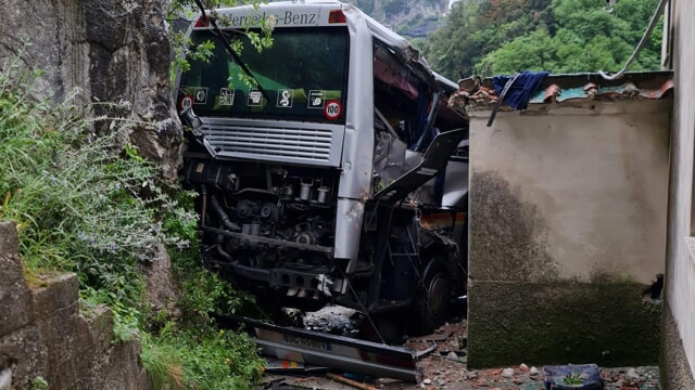 Ravello. Bus precipitato, il cordoglio del sindaco Vuilleumier  