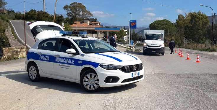 Controlli a Castellabate, multe e sequestri