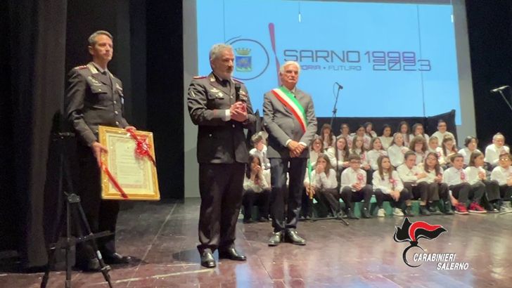 CITTADINANZA ONORARIA ALL’ARMA DEI CARABINIERI IN OCCASIONE DEL VENTICINQUENNALE DELLA TRAGEDIA DEL “ 5 MAGGIO 1998”