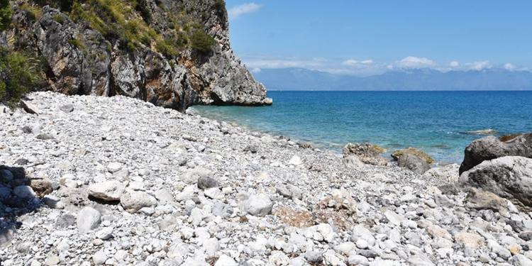San Giovanni a Piro, pericolo frane: ancora chiusa la spiaggia del Marcellino