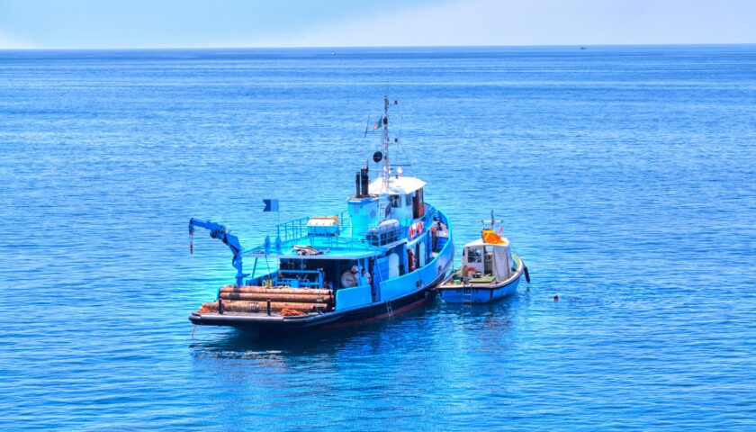 Pescherecci con le reti a strascico, nei guai due armatori salernitani