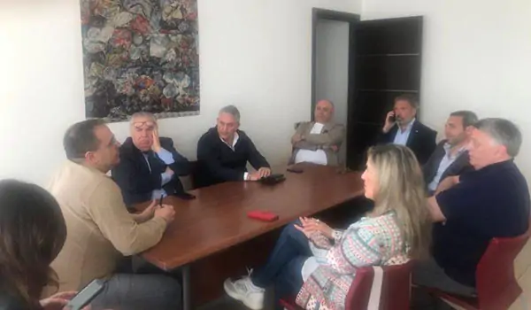 Salerno Pulita incontra Confcommercio per nuove strategie sulle attività commerciali