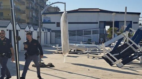 Salerno, zona orientale assediata dai vandali. Indagini contro un raid in un lido