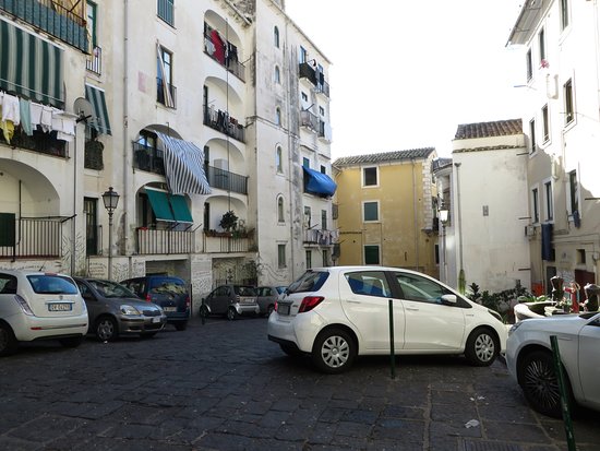 SALERNO, LAVORI DI MANUTENZIONE ASCENSORE PUBBLICO PIAZZA D’AIELLO-VIA TASSO