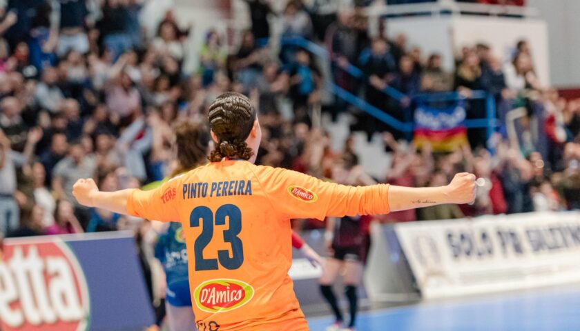 Pinto Pereira resta a Salerno. La portoghese difenderà i pali della Jomi per la seconda stagione consecutiva.