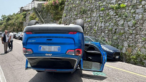 Ravello, agente polizia locale avverte un malore mentre effettuava rilievi per un incidente