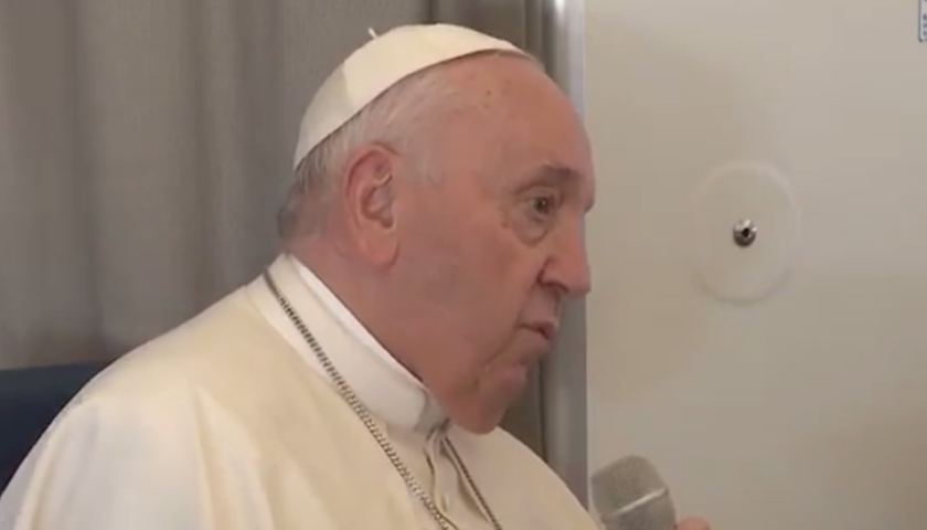 Papa Francesco colpito da una sciatalgia non celebrerà la messa di Capodanno