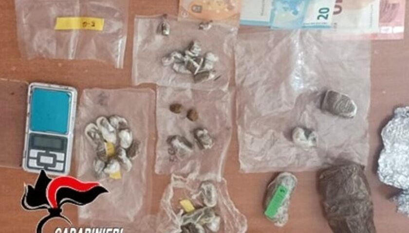 Baronissi, 45enne arrestato per spaccio di droga