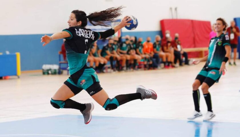 Pallamano. Martina Barreiro torna in Italia e si accasa alla Jomi Salerno, il nuovo acquisto arriva dall’Uruguay.