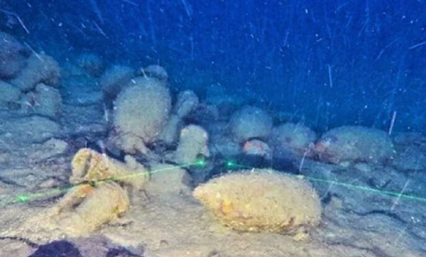 Centinaia di anfore d’epoca romana individuate nel mare di Pisciotta