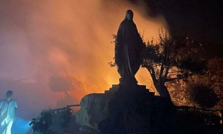 Incendio a Montecorice, il parroco: ergastolo per chi appicca il fuoco