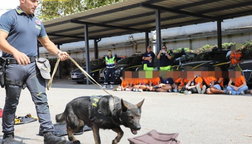 I giovani del campo scuola “Anch’io sono la Protezione Civile” incontrano la Guardia di Finanza