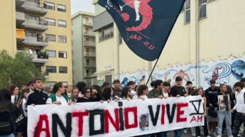 Salerno: gli studenti dell’Alfano I nel ricordo di Antonio Senatore, morto ieri notte tragicamente