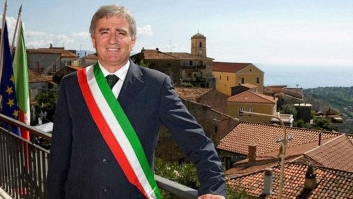 La Fondazione Vassallo sfrattata dal castello di Pollica