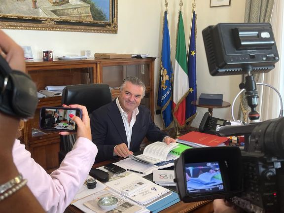 Il Presidente della Provincia di Salerno Franco Alfieri contro ogni violenza di genere