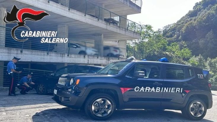 BUCANO RUOTE DI AUTO PARCHEGGIATE, NEI GUAI DUE MINORENNI DI EBOLI