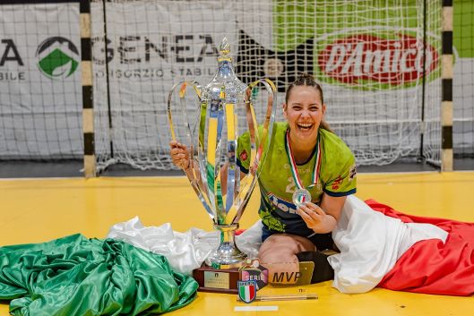 Cyrielle Lauretti Matos torna a casa. L’MVP dell’ultima finale scudetto pronta a vestire ancora la maglia della Jomi Salerno