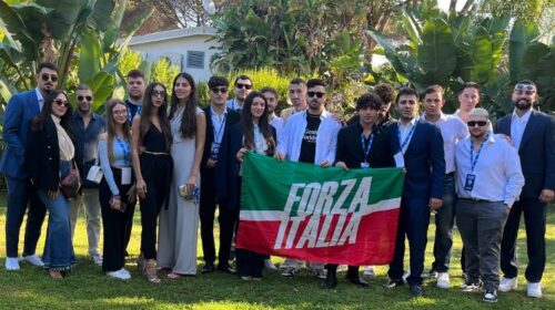 I giovani sarnesi di Forza Italia protagonisti alla convention nazionale del partito a Paestum