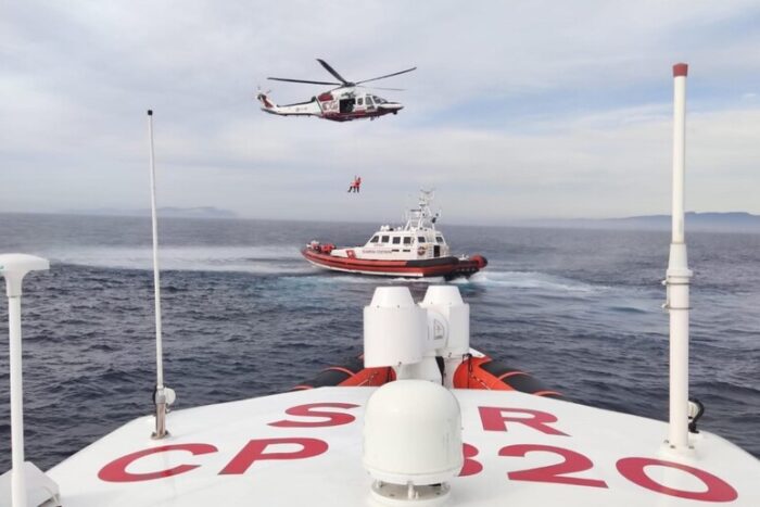 Bimotore da 8 posti scompare nel nulla nei cieli di Castel Volturno, avviate le ricerche