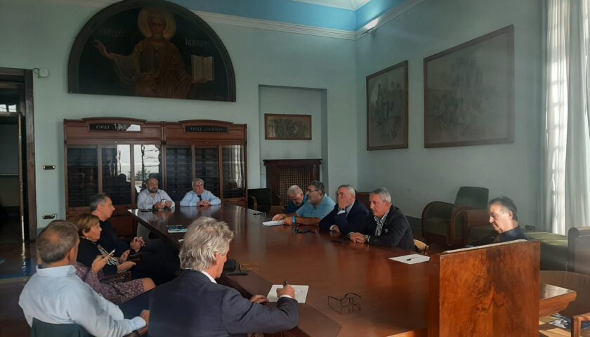 SALERNO, INCONTRO CON LE ASSOCIAZIONI DI CATEGORIA DEL COMMERCIO IN VISTA DI LUCI D’ARTISTA