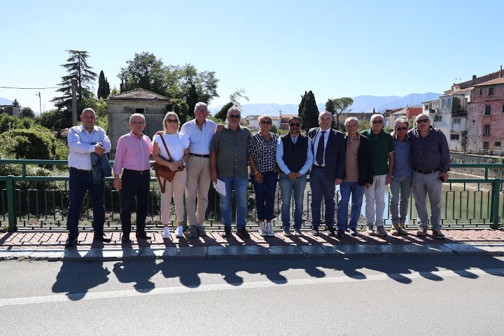 FIUME TANAGRO, LAVORI IN CORSO: DOPO LO SVUOTAMENTO DELLA VASCA DI POLLA SI PROSEGUIRÀ IN ALTRI COMUNI