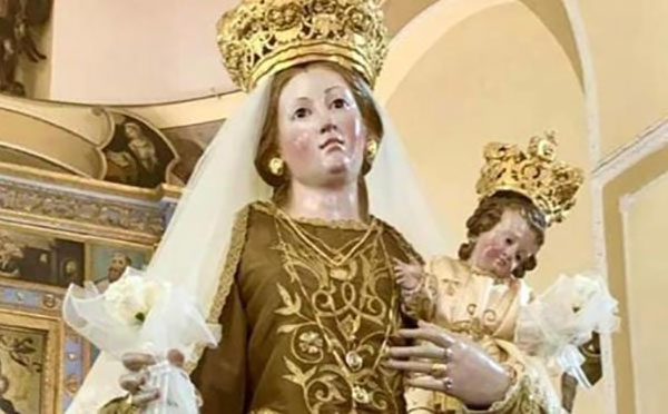 Altavilla, rubato l’oro dalla statua della Madonna