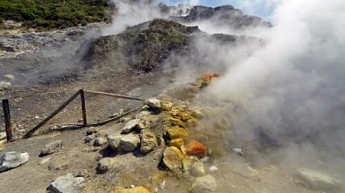 Campi Flegrei, dalla Regione un milione di euro per gli sfollati di Pozzuoli
