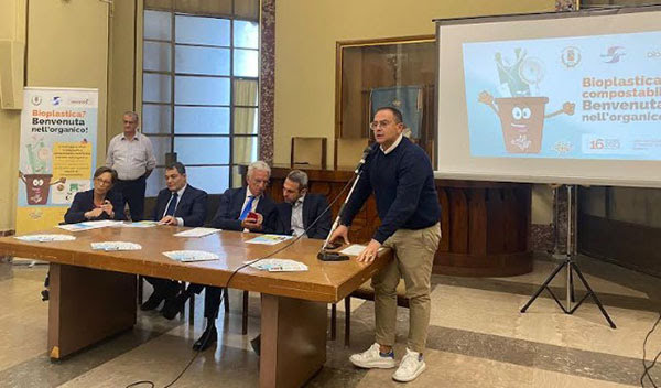 Salerno Pulita, nuovi progetti per migliorare raccolta delle frazioni da avviare a riciclo