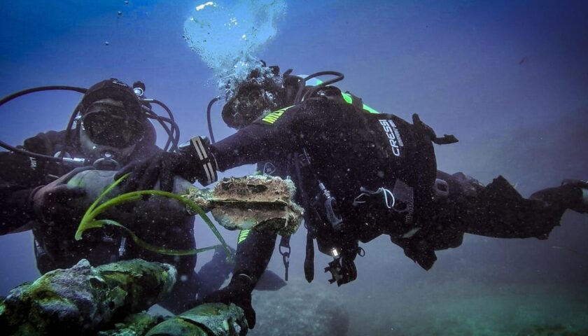 Fatti brillare i 4 ordigni trovati al largo di Scario