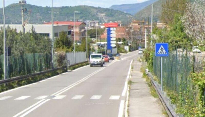 Cava de’ Tirreni, picchiato davanti alla compagna: 31enne in ospedale