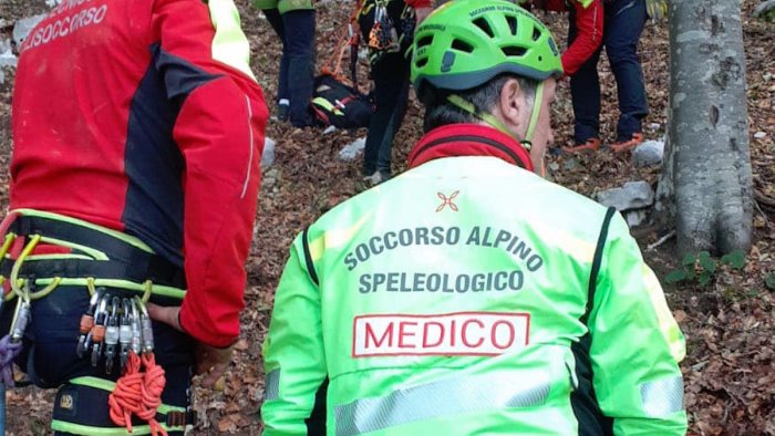 Baronissi, giovane cade dalla moto da cross e finisce in ospedale