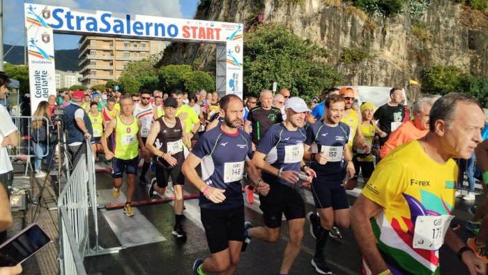 In tanti per la Strasalerno, vince Giovannelli