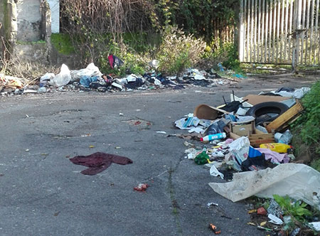 Salerno, discarica a cielo aperto a Paradiso di Pastena