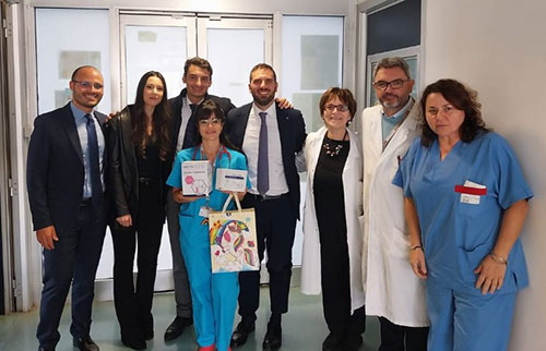Terapia Intensiva Neonatale dell’ospedale Ruggi, l’Aiga Salerno dona apparecchio salvavita