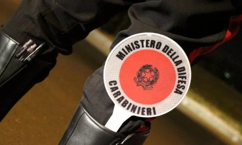 Salerno, si finge carabiniere e ruba oro: arrestato