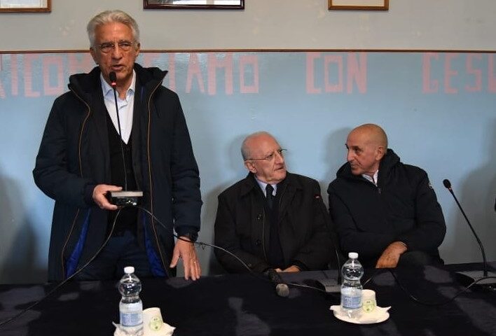 Taglio del nastro con il sindaco Napoli, De Luca e Savastano per la nuova strada tra Rione Petrosino e la Tangenziale: