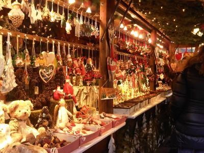 Cava de’ Tirreni, 20 stalli disponibili per il mercatino natalizio sul corso Mazzini
