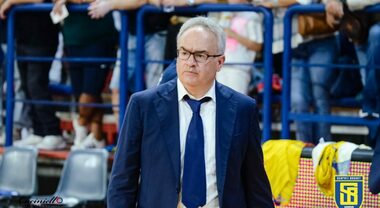 MALORE PER COACH SACRIPANTI, GIVOVA SCAFATI A SASSARI CON CIARPELLA CAPO ALLENATORE