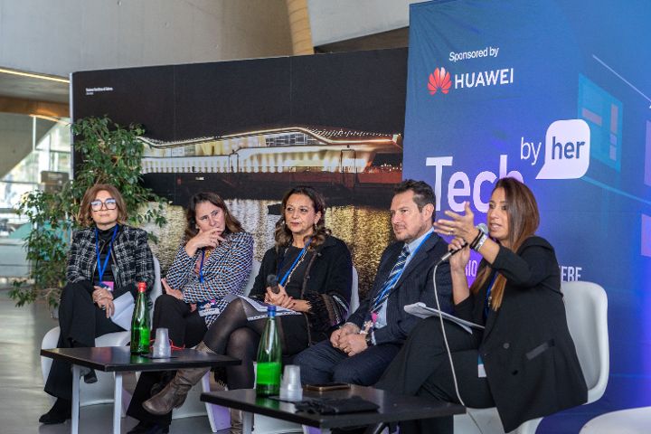 Huawei da Salerno ha annunciato il lancio della seconda edizione di “Tech by Her