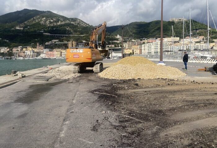  SALERNO, RIPRISTINATA VORAGINE AL MOLO MANFREDI