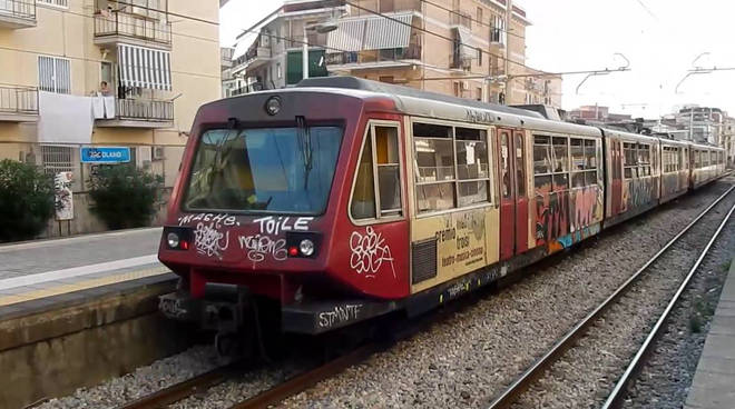Problemi tecnici: stop alla Circumvesuviana a Scafati