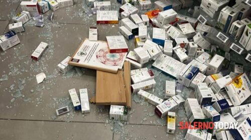 Danneggia farmacia con un’ascia a Bellizzi, arrestato dai carabinieri