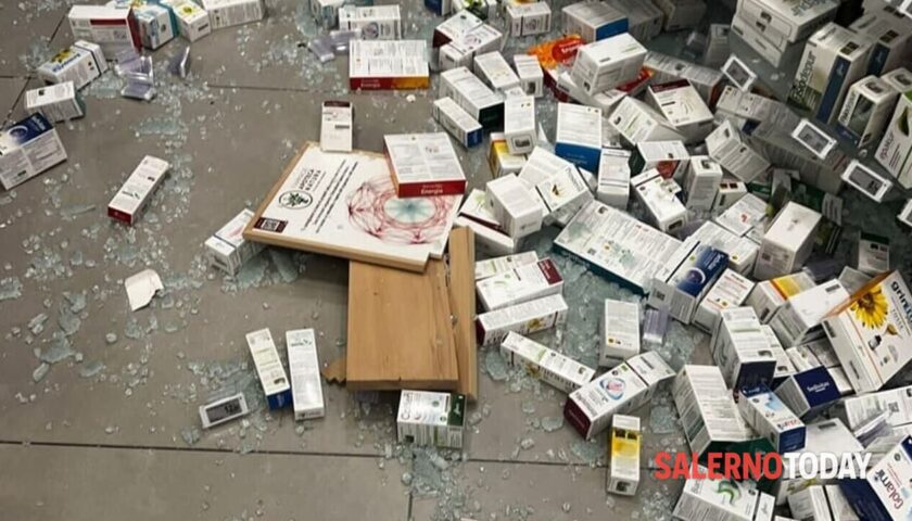 Danneggia farmacia con un’ascia a Bellizzi, arrestato dai carabinieri