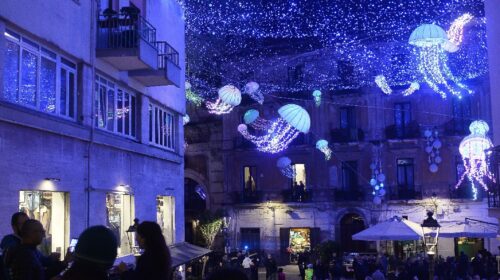 Luci d’Artista, alberghi verso il tutto esaurito per questo week end