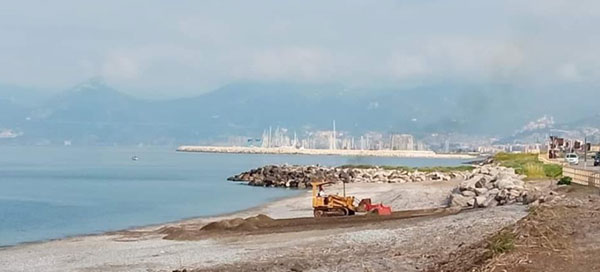 Progressisti per Salerno: bisogna rimuovere massi dal litorale presso l’ex Lido Arenella