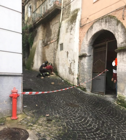 Sarno. Crolla solaio in una casa del centro storico: sfiorata la tragedia